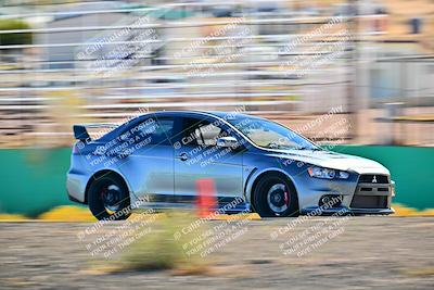 media/Oct-18-2025-Extreme Speed (Sat) [[d6d7e1fef1]]/Group 3 Purple/Session 3 (Turn 1)/